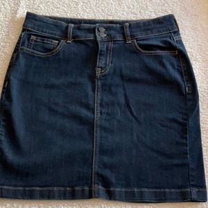 Old Navy Size 8 Jean Skirt